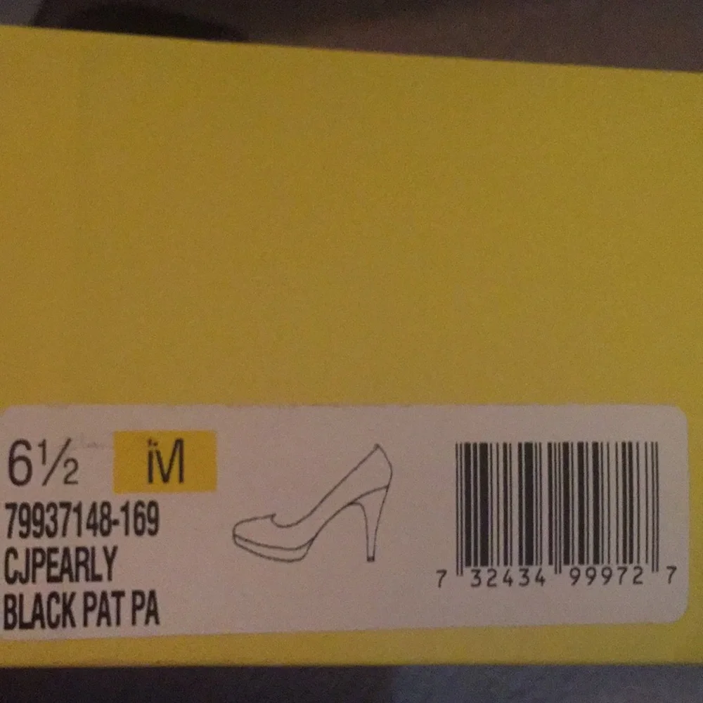 Black Patent Leather Circa Joan & David Heels